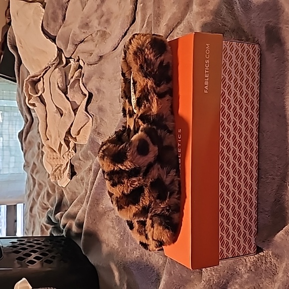 Yitty/Fabletics size 10 - Picture 1 of 4